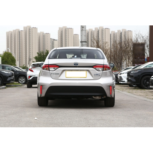 Hybrid Automobile Car Toyota LEVIN Second Hand Car Silver 4 Doors 5 Seats
